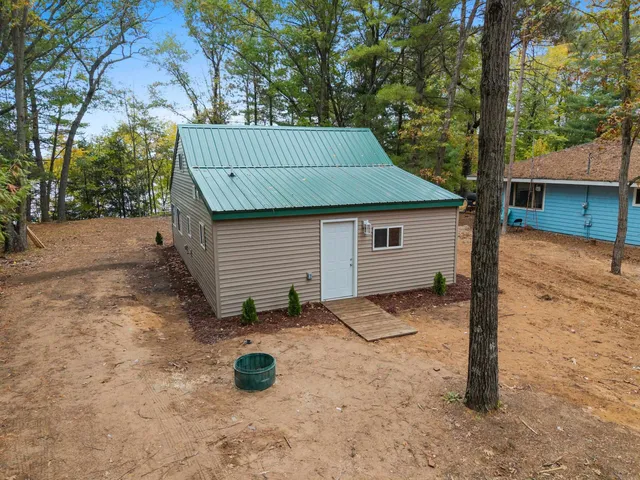 $237,500 | 6188 Dogwood Lane, Oconto, WI 54153