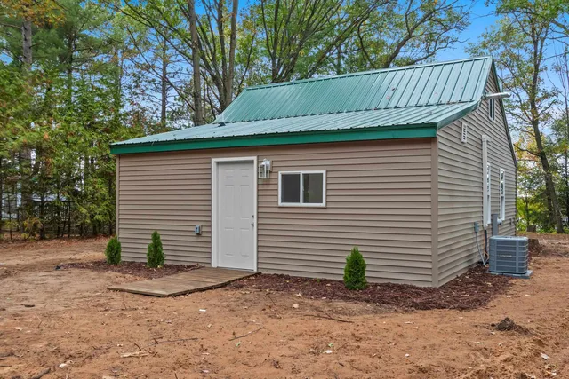 $237,500 | 6188 Dogwood Lane, Oconto, WI 54153