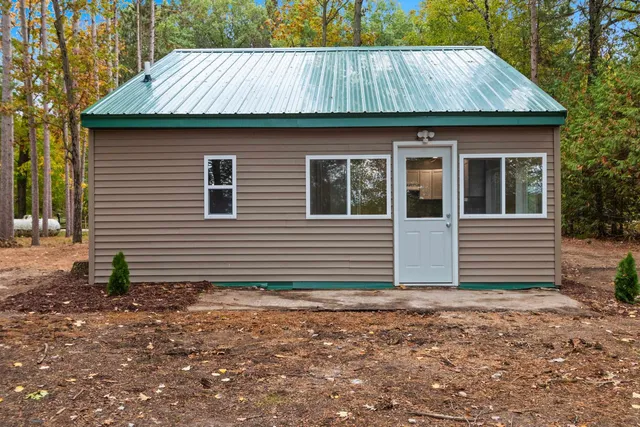 $237,500 | 6188 Dogwood Lane, Oconto, WI 54153