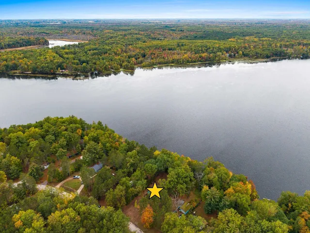 $237,500 | 6188 Dogwood Lane, Oconto, WI 54153