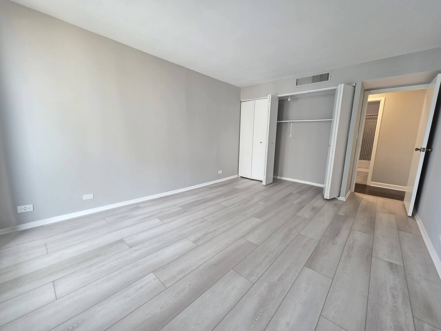 6033 North Sheridan Road, Unit 10D Chicago, IL 60660 - Photo 17 of 30