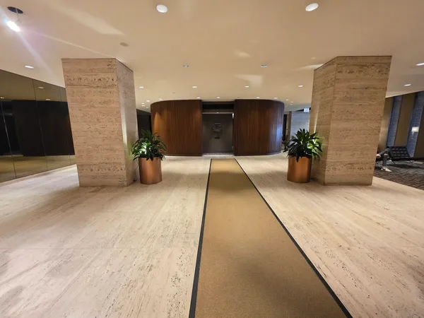 $2,950 | 6033 North Sheridan Road, Unit 10D, Chicago, IL 60660