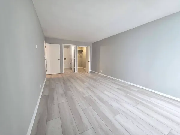 $2,950 | 6033 North Sheridan Road, Unit 10D, Chicago, IL 60660