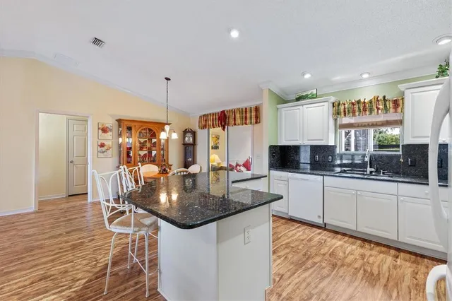 $335,000 | 939 Livingston Loop, The Villages, FL 32162