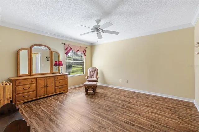 $335,000 | 939 Livingston Loop, The Villages, FL 32162