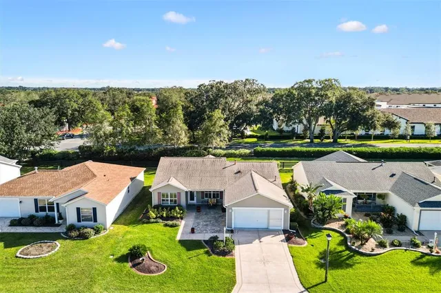 $335,000 | 939 Livingston Loop, The Villages, FL 32162