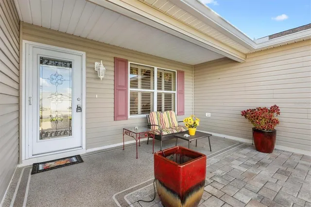 $335,000 | 939 Livingston Loop, The Villages, FL 32162