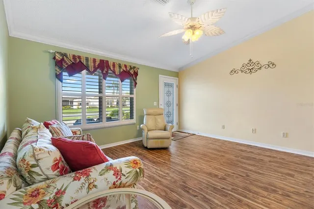 $335,000 | 939 Livingston Loop, The Villages, FL 32162