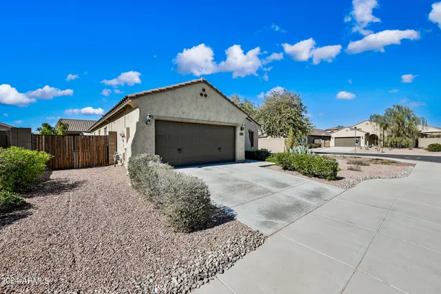 $2,050 | 27358 North 174th Lane, Surprise, AZ 85387