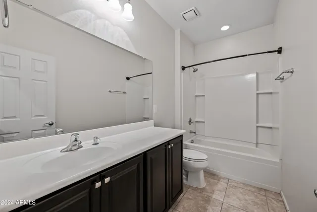 $2,050 | 27358 North 174th Lane, Surprise, AZ 85387