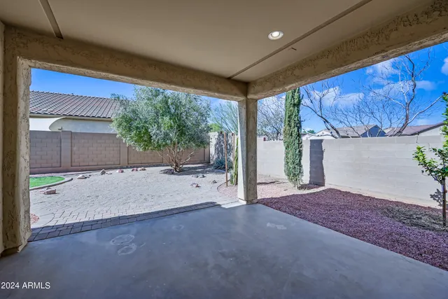 $2,050 | 27358 North 174th Lane, Surprise, AZ 85387