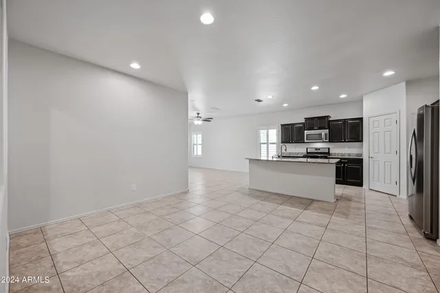 $2,050 | 27358 North 174th Lane, Surprise, AZ 85387