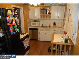 409 Pembroke Road Havertown, PA 19083 - Photo 5 of 8