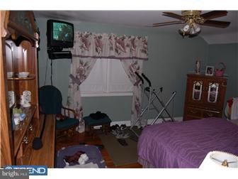 409 Pembroke Road Havertown, PA 19083 - Photo 6 of 8
