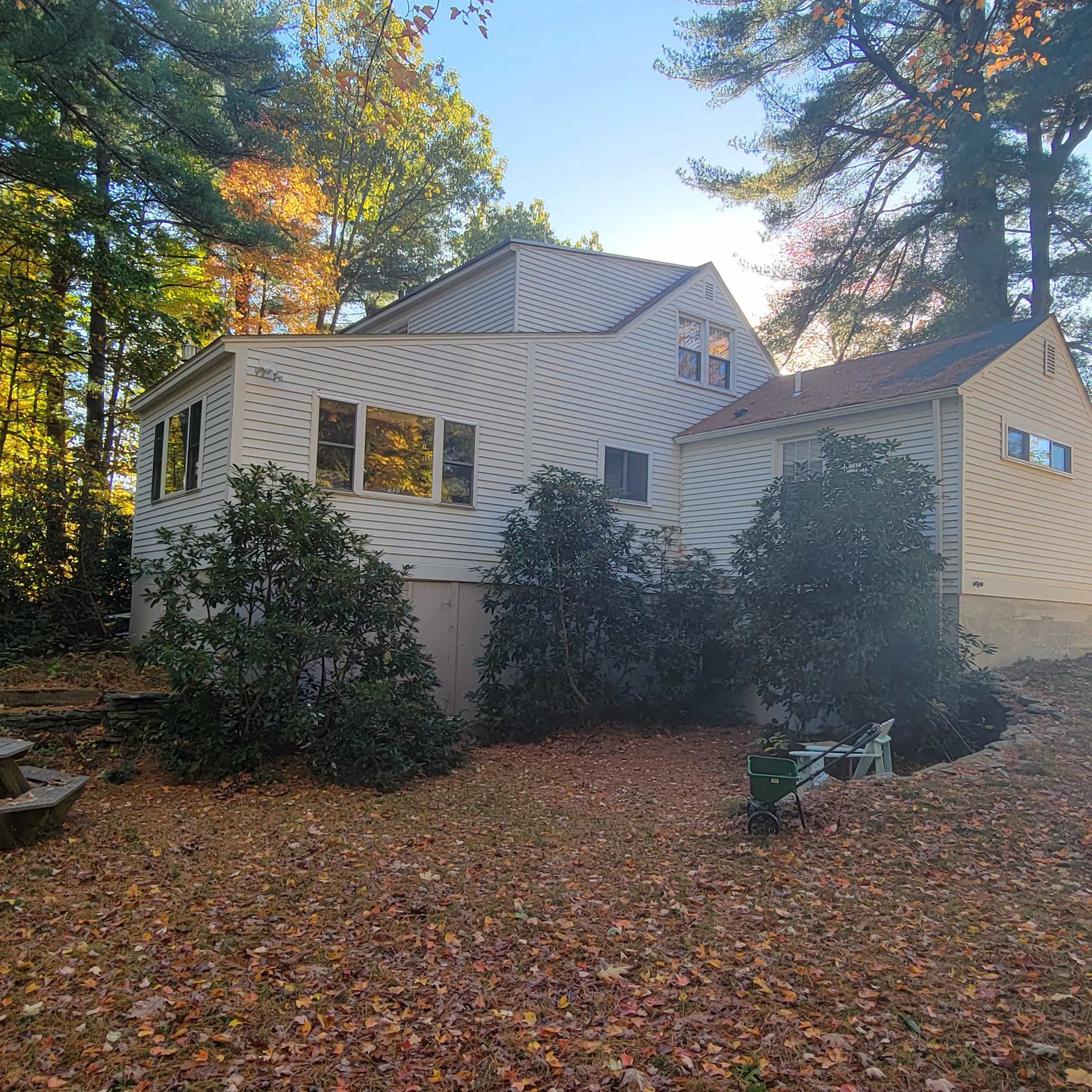 248 Dover Point Road Dover, NH 03820 - Photo 4 of 17