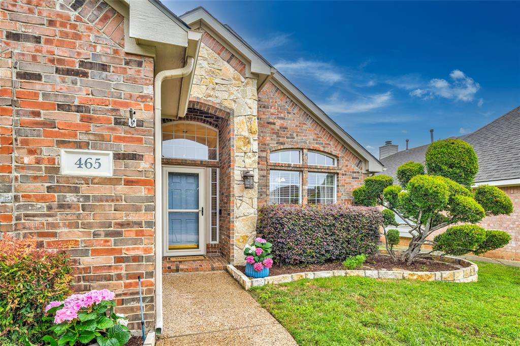 465 Ridge Meade Drive Lewisville, TX 75067 - Photo 2 of 38