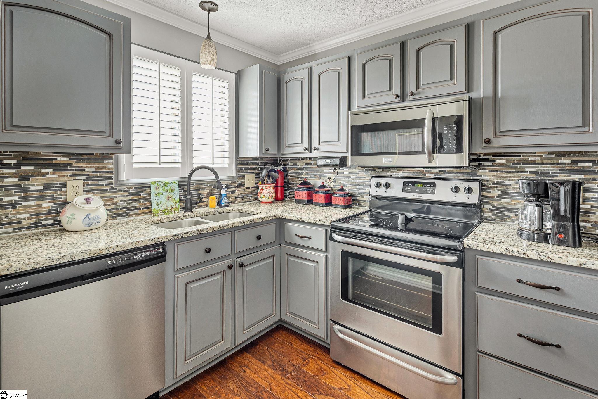 1115 D Crestview Road Easley, SC 29642 - Photo 11 of 38