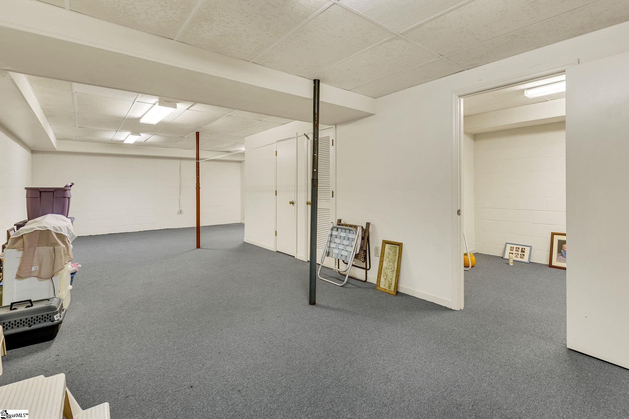 1115 D Crestview Road Easley, SC 29642 - Photo 27 of 38