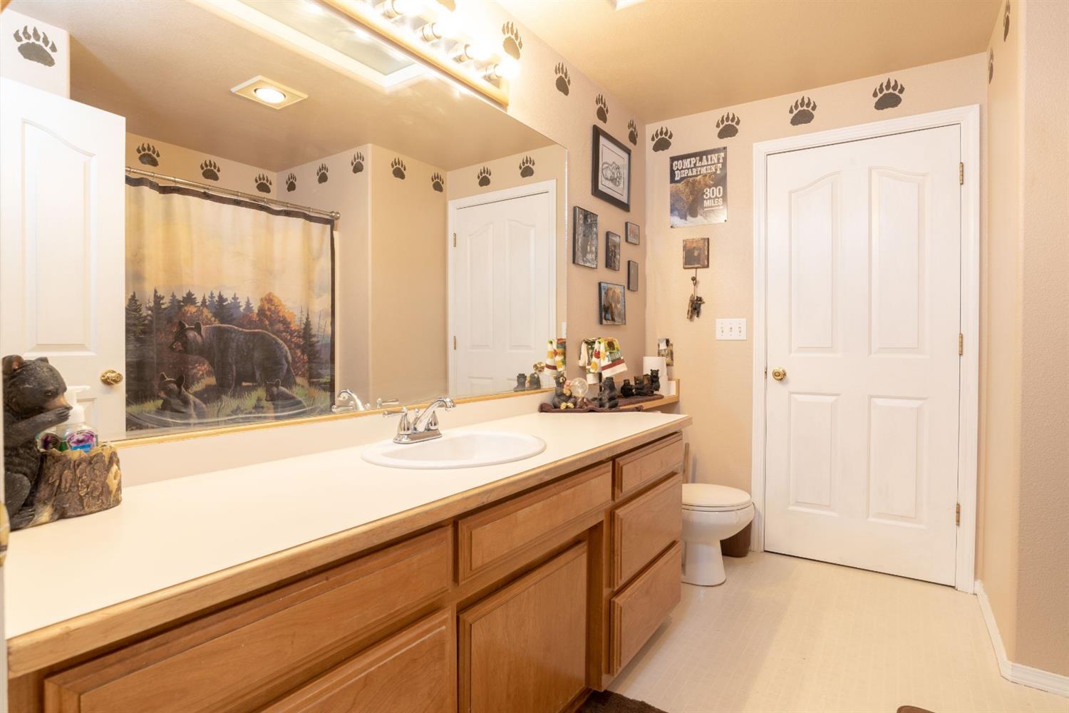 9992 Blackwell Road Central Point, OR 97502 - Photo 14 of 35 Additional Photo