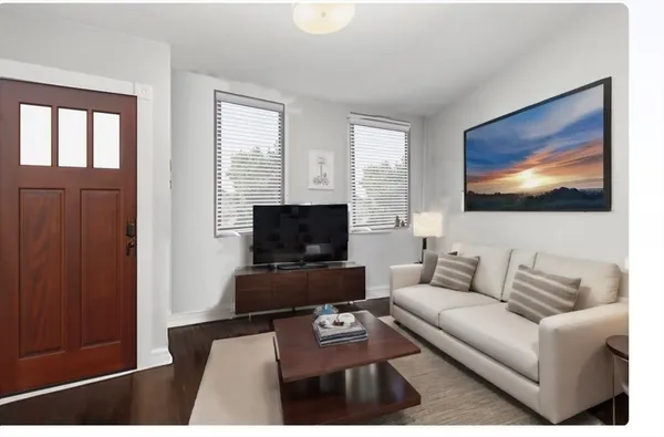 $1,995 | 185-187 K Street, Unit 187, Boston, MA 02127