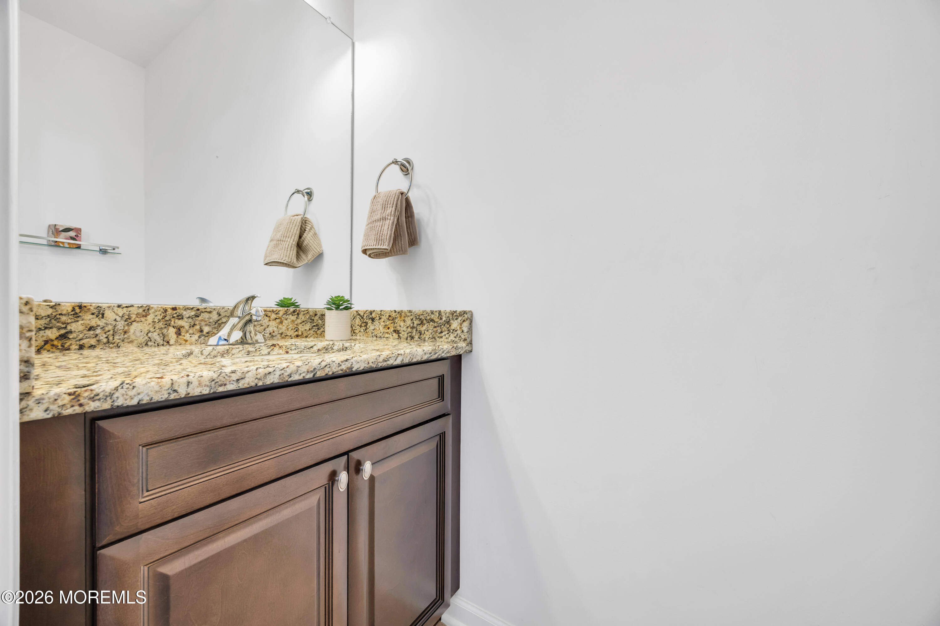 30 Abbey Road Tinton Falls, NJ 07753 - Photo 19 of 57 28-print-2M1A4654