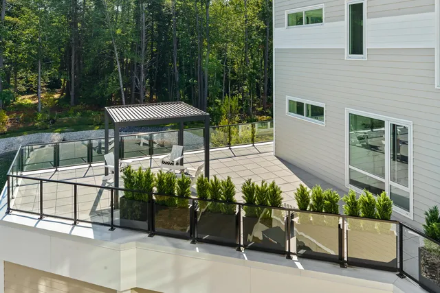 $1,150,000 | 267 Highway 1, Unit 201, Falmouth, ME 04105