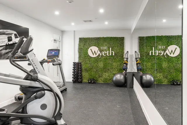 $1,150,000 | 267 Highway 1, Unit 201, Falmouth, ME 04105