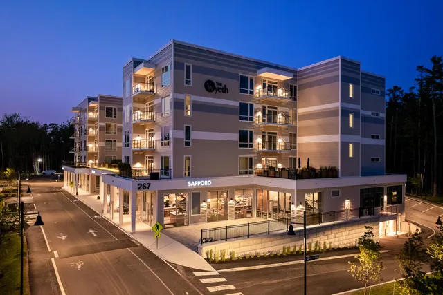 $1,150,000 | 267 Highway 1, Unit 201, Falmouth, ME 04105