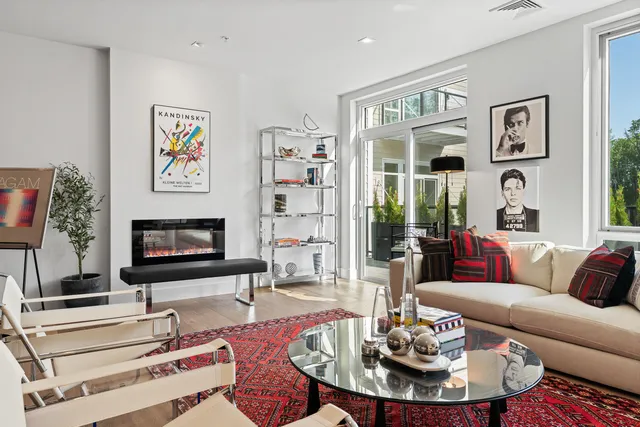 $1,150,000 | 267 Highway 1, Unit 201, Falmouth, ME 04105