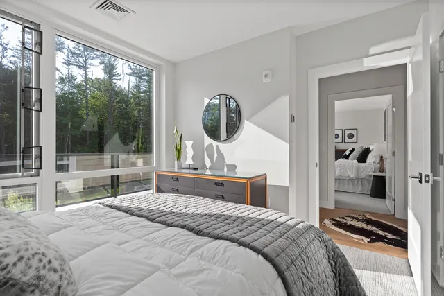 $1,150,000 | 267 Highway 1, Unit 201, Falmouth, ME 04105