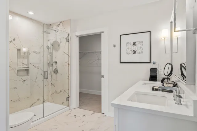 $1,150,000 | 267 Highway 1, Unit 201, Falmouth, ME 04105