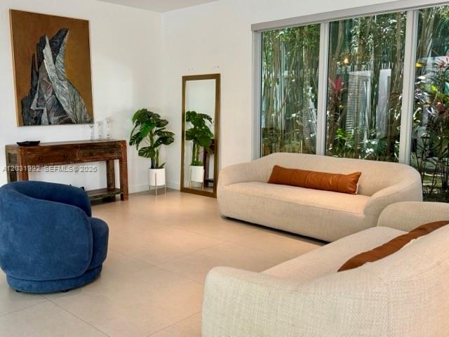 6340 Southwest 80th Street Miami, FL 33143 - Photo 5 of 28