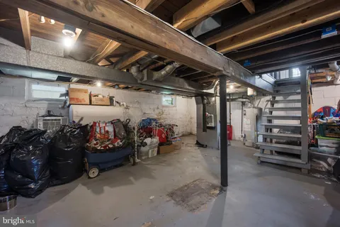 $268,000 | 11 Holcomb Lane, New Castle, DE 19720