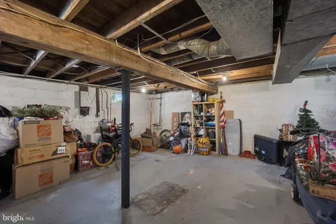 $268,000 | 11 Holcomb Lane, New Castle, DE 19720