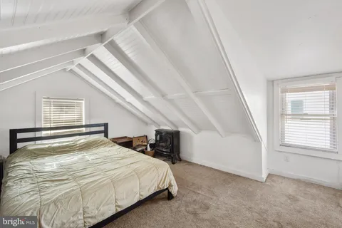 $268,000 | 11 Holcomb Lane, New Castle, DE 19720