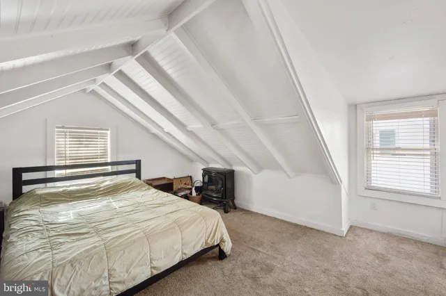 $270,000 | 11 Holcomb Lane, New Castle, DE 19720