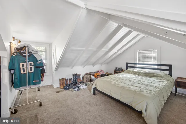 $270,000 | 11 Holcomb Lane, New Castle, DE 19720