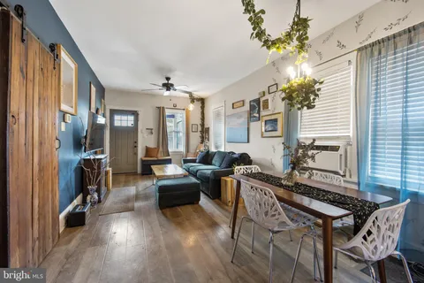 $268,000 | 11 Holcomb Lane, New Castle, DE 19720