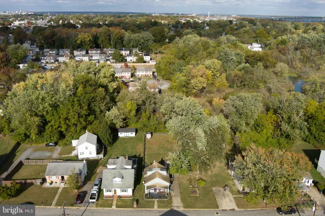 $270,000 | 11 Holcomb Lane, New Castle, DE 19720