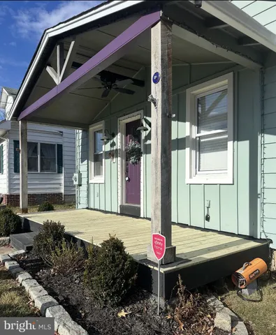 $270,000 | 11 Holcomb Lane, New Castle, DE 19720