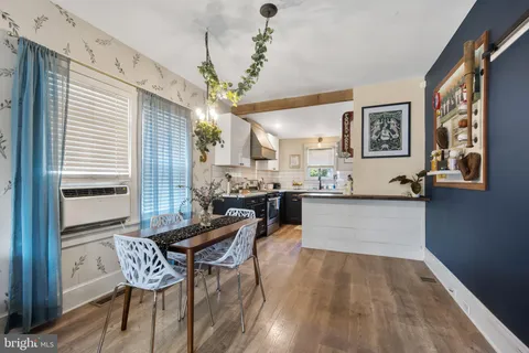 $268,000 | 11 Holcomb Lane, New Castle, DE 19720