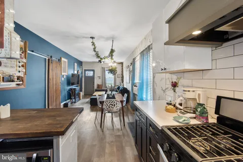 $268,000 | 11 Holcomb Lane, New Castle, DE 19720