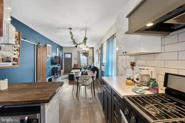 $270,000 | 11 Holcomb Lane, New Castle, DE 19720