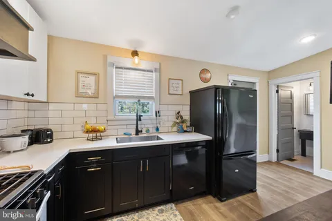 $268,000 | 11 Holcomb Lane, New Castle, DE 19720