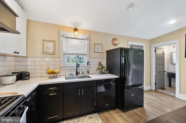 $270,000 | 11 Holcomb Lane, New Castle, DE 19720