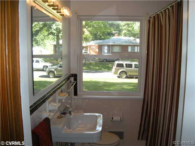 6547 Ludwig Road Richmond, VA 23225 - Photo 9 of 12 Master Bath - Tile