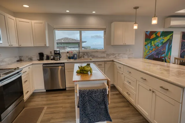 $1,699,000 | 656 South Alu Road, Wailuku, HI 96793