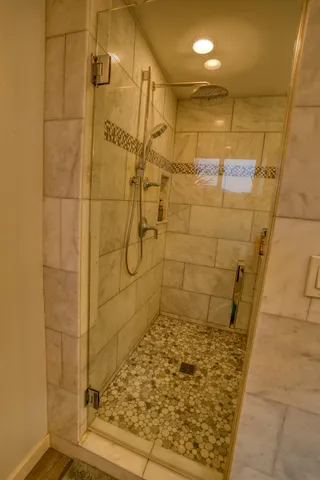 $1,699,000 | 656 South Alu Road, Wailuku, HI 96793