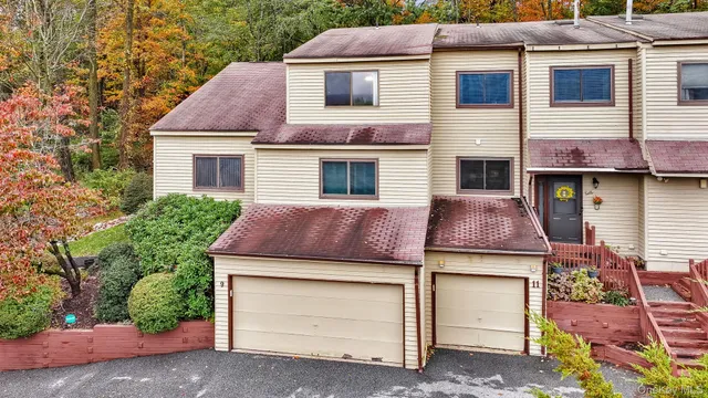 a house view with a outdoor space