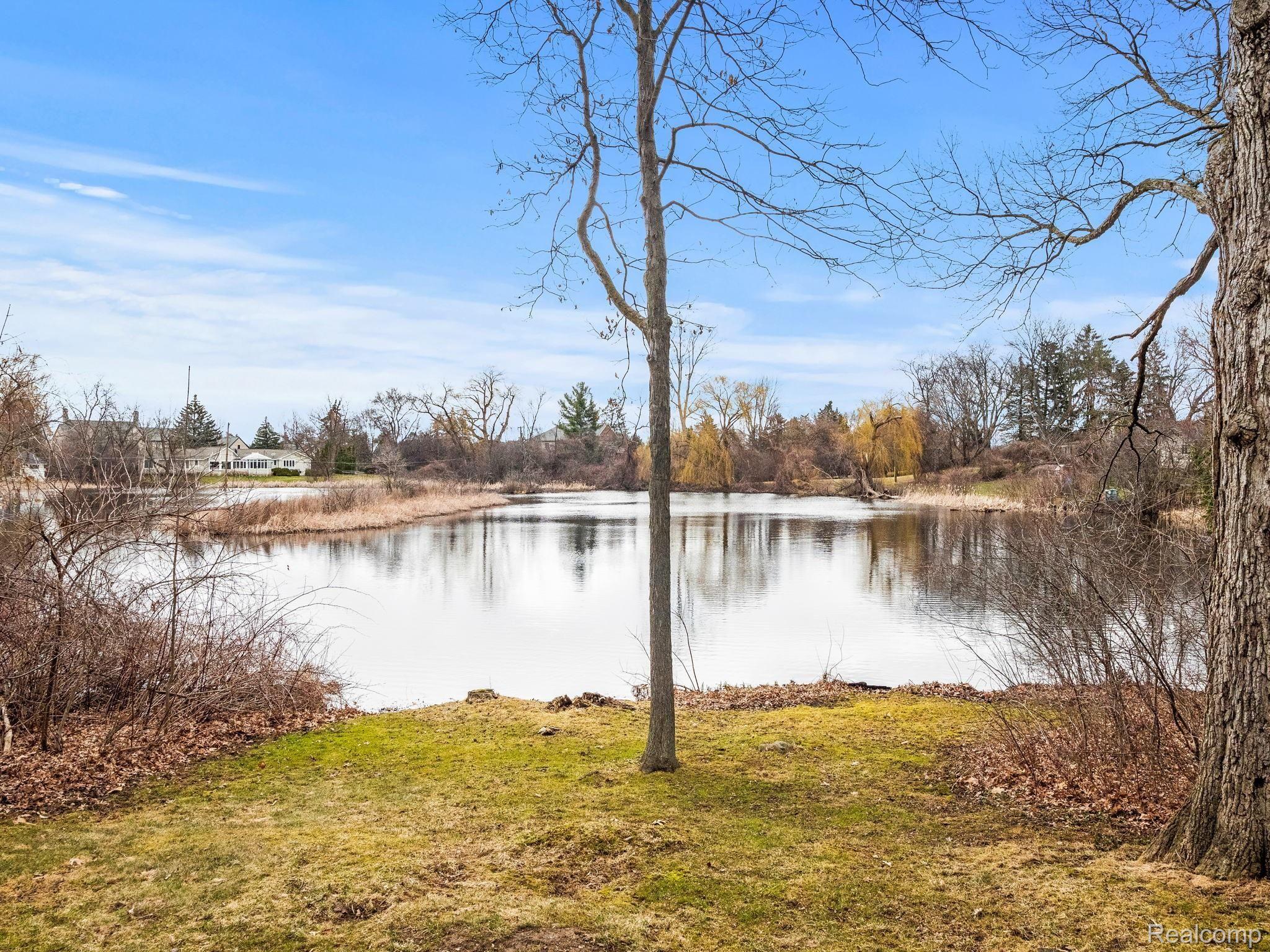 4325 Derry Road Bloomfield Hills, MI 48302 - Photo 7 of 34 7-web-or-mls-P2344727.jpg